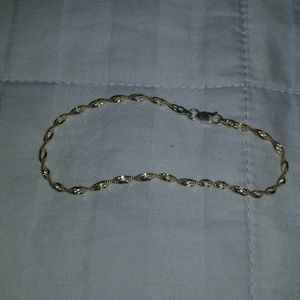 White and yellow gold bracelet